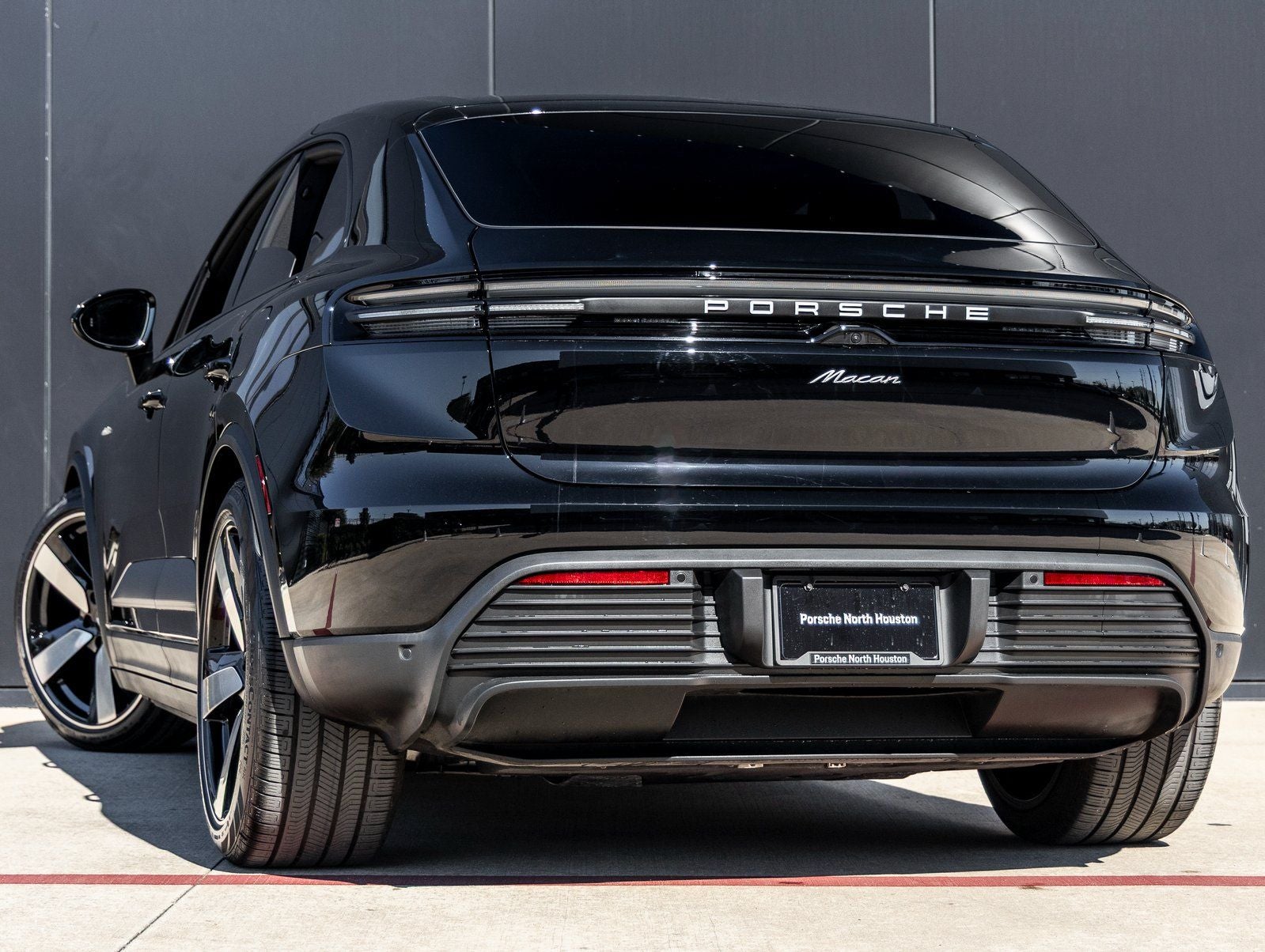 2025 Porsche Macan Electric Macan Electric