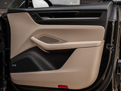 2025 Porsche Macan Macan Electric