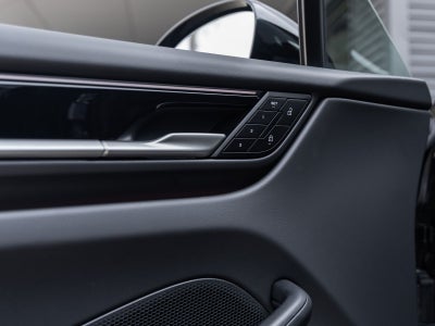 2025 Porsche Macan Macan Electric