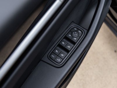 2025 Porsche Macan Macan Electric