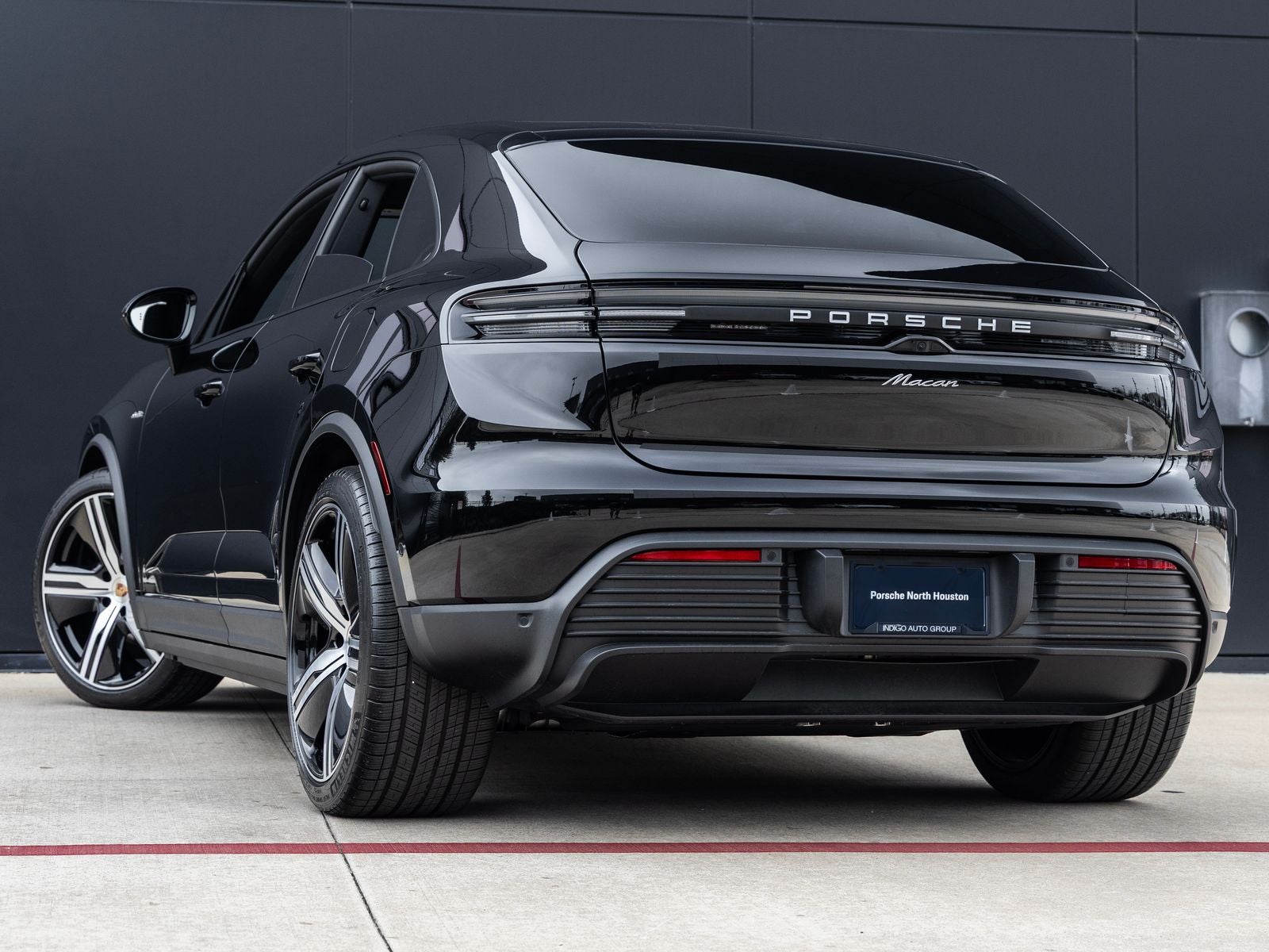 2025 Porsche Macan Macan Electric
