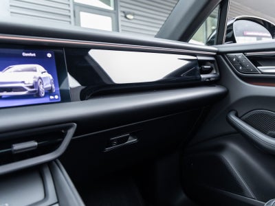2025 Porsche Macan Macan Electric