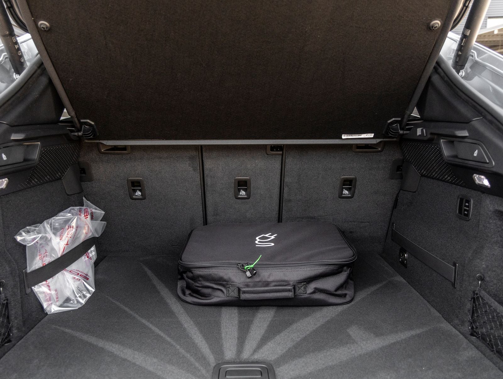 2025 Porsche Macan Electric Macan Electric