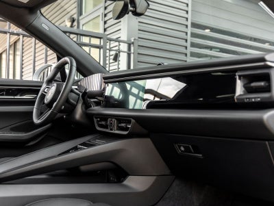 2025 Porsche Macan Electric Macan Electric