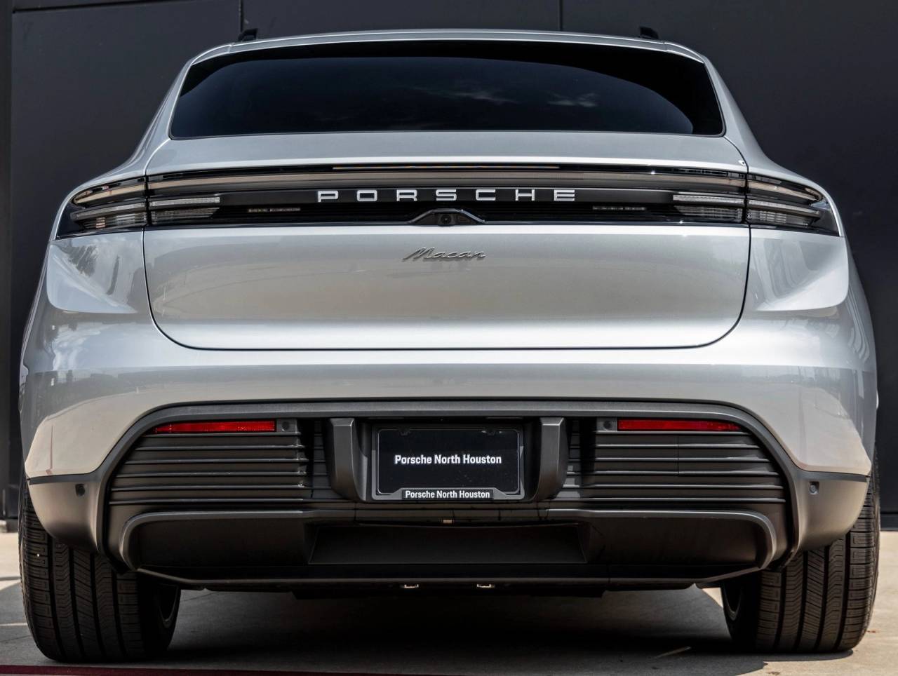 2025 Porsche Macan Electric Macan Electric