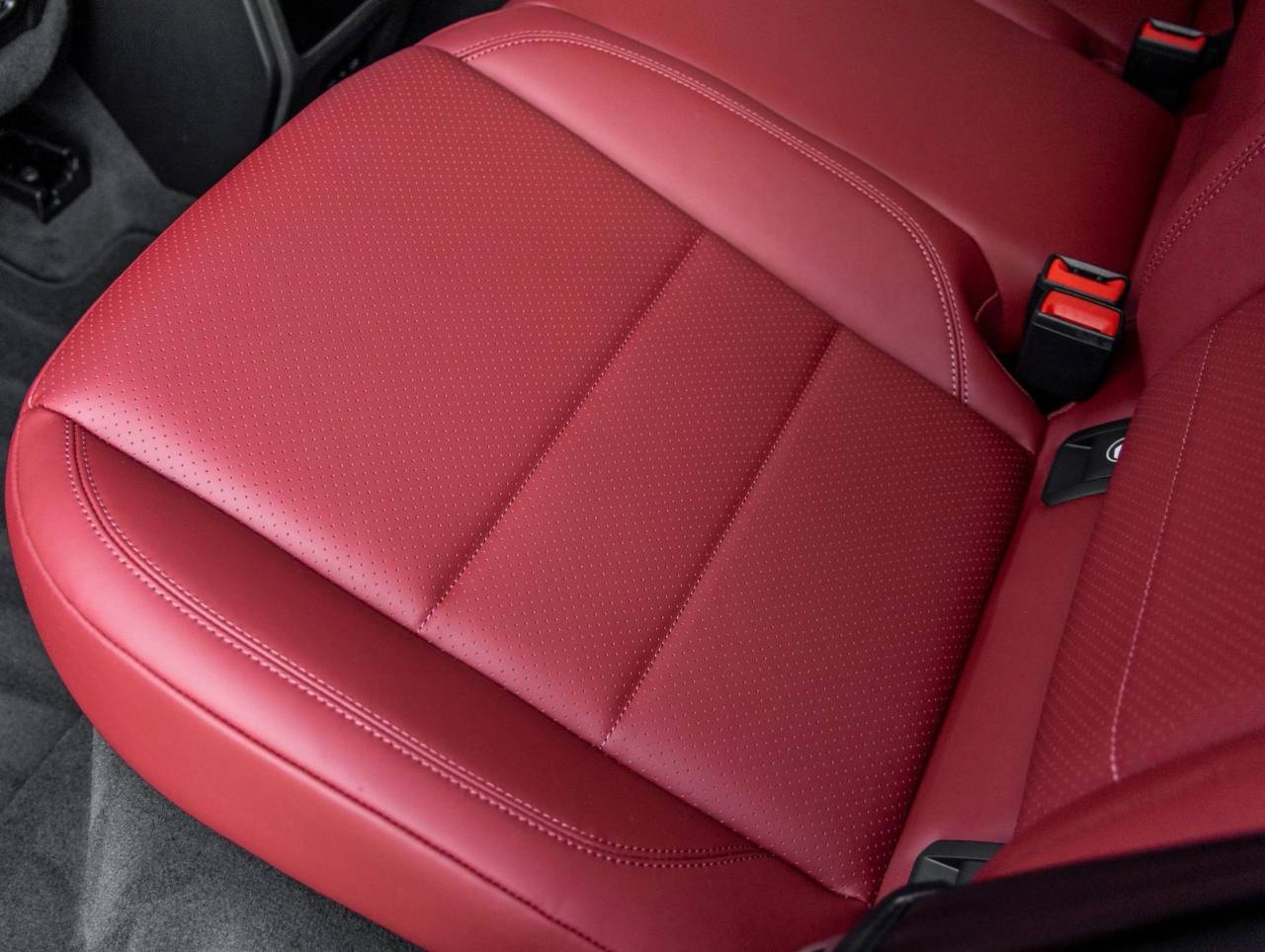 2025 Porsche Macan Electric Macan Electric