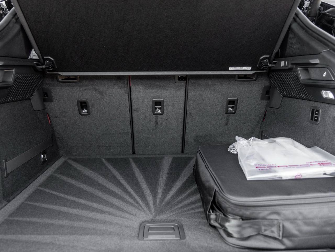 2025 Porsche Macan Electric Macan Electric