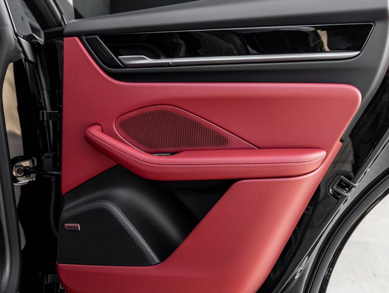 2025 Porsche Macan Electric Macan Electric