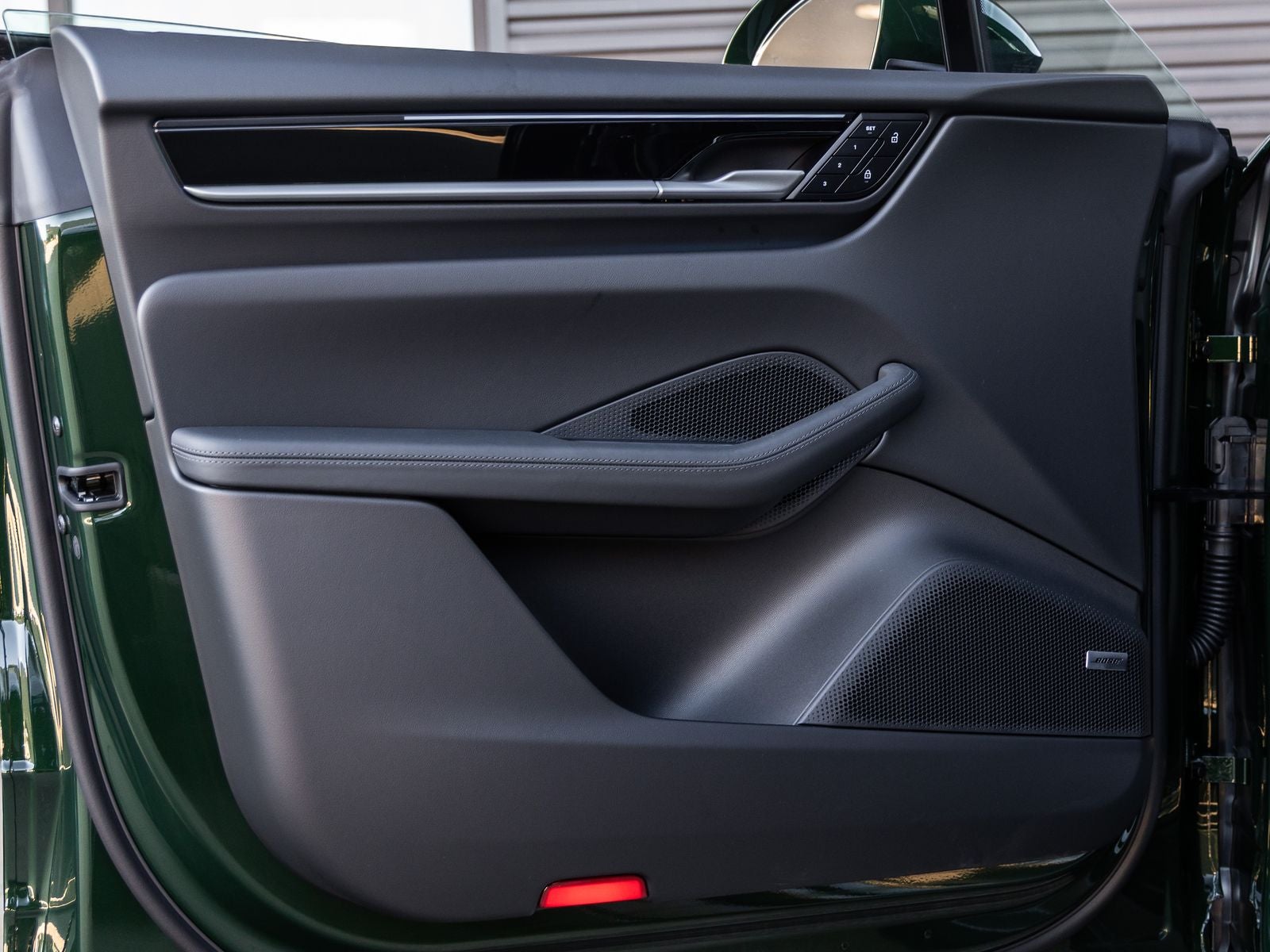 2025 Porsche Macan Macan Electric