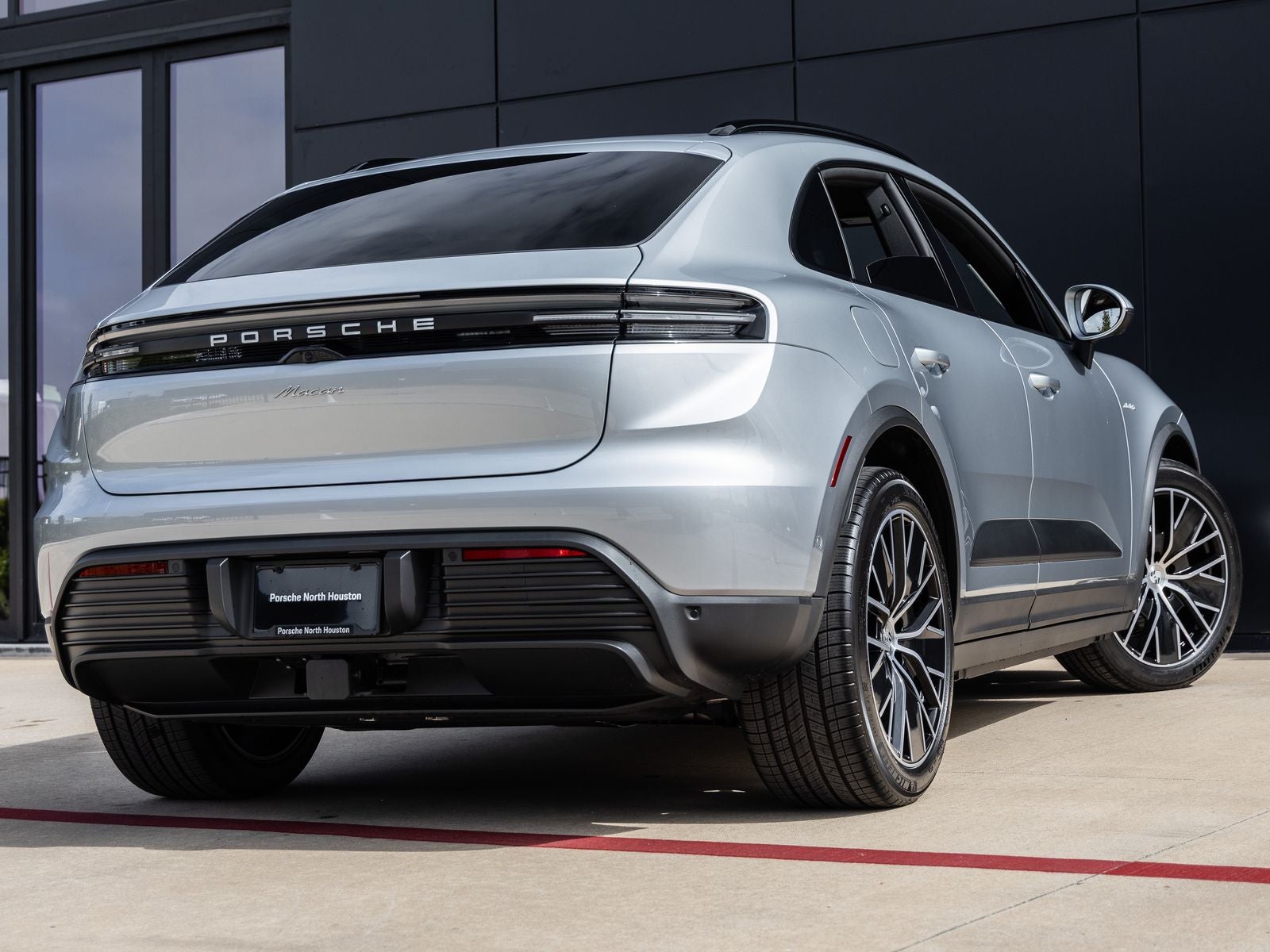 2025 Porsche Macan Electric Macan Electric
