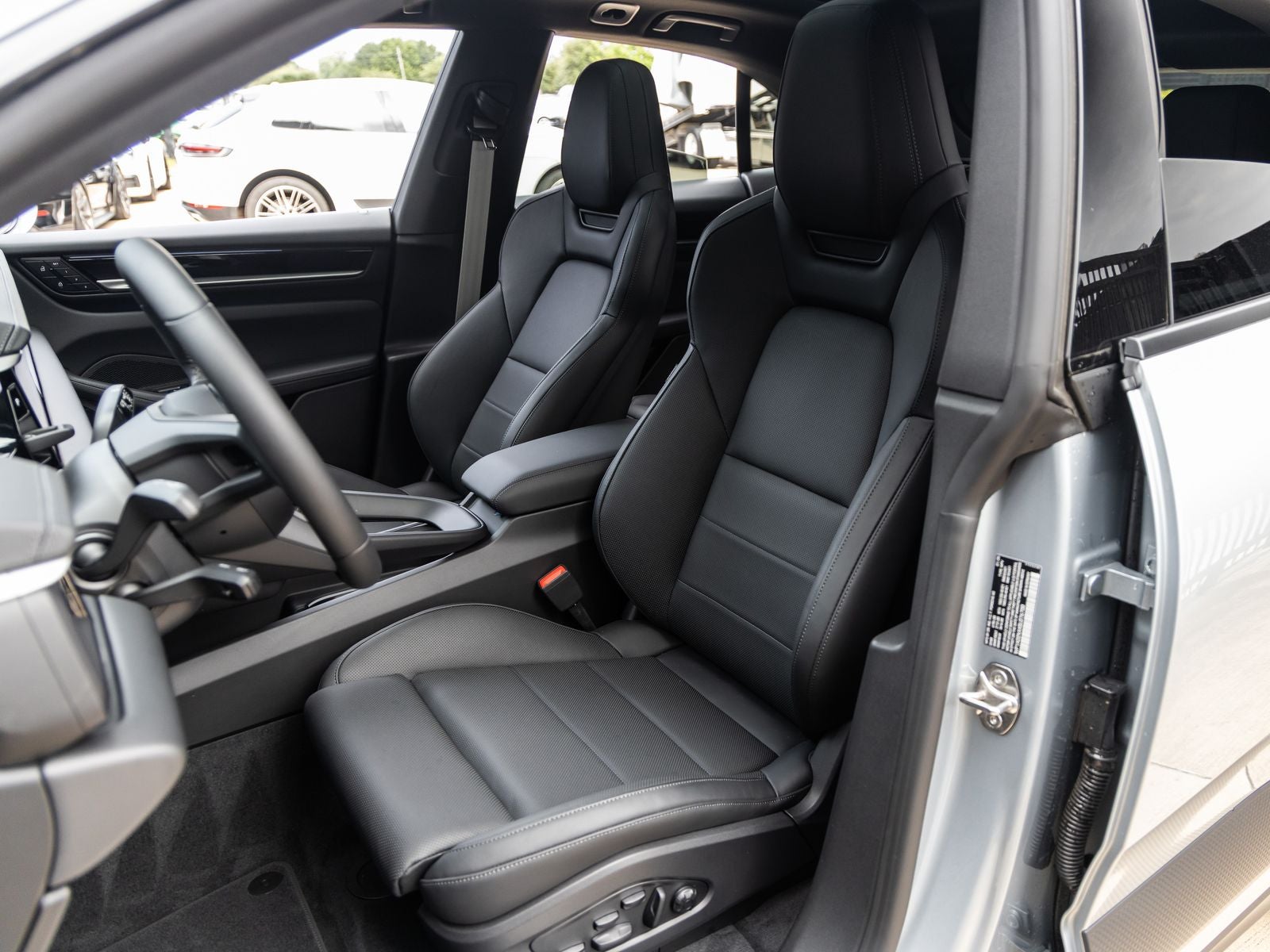 2025 Porsche Macan Electric Macan Electric