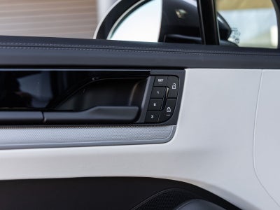 2026 Porsche Cayenne Cayenne E-Hybrid