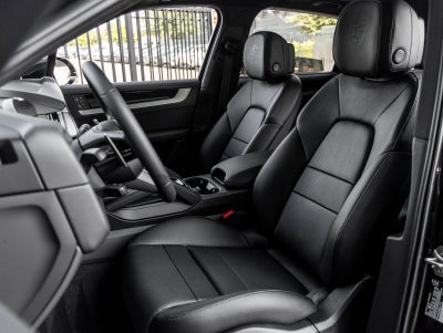 2025 Porsche Cayenne E-Hybrid