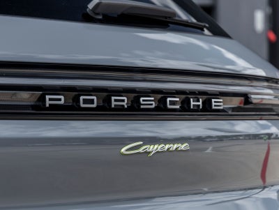 2024 Porsche Cayenne E-Hybrid