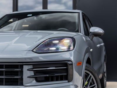 2024 Porsche Cayenne E-Hybrid