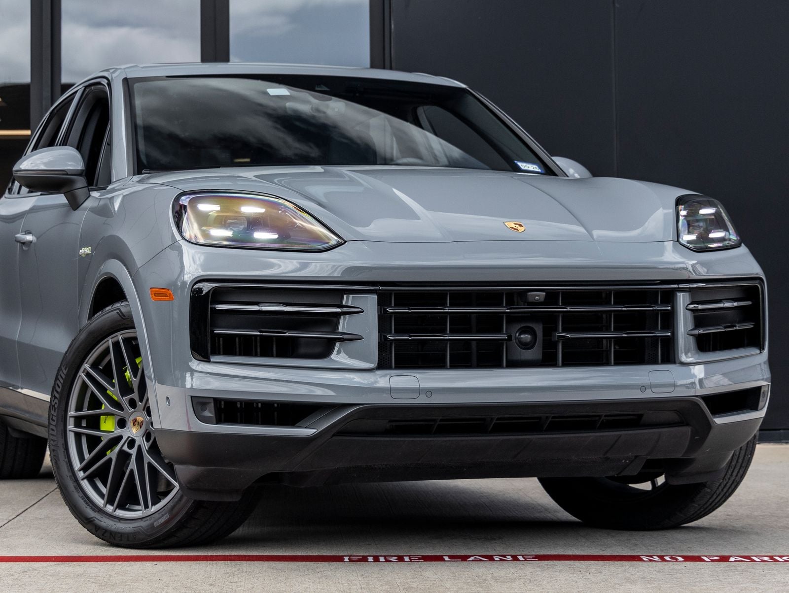 2024 Porsche Cayenne E-Hybrid