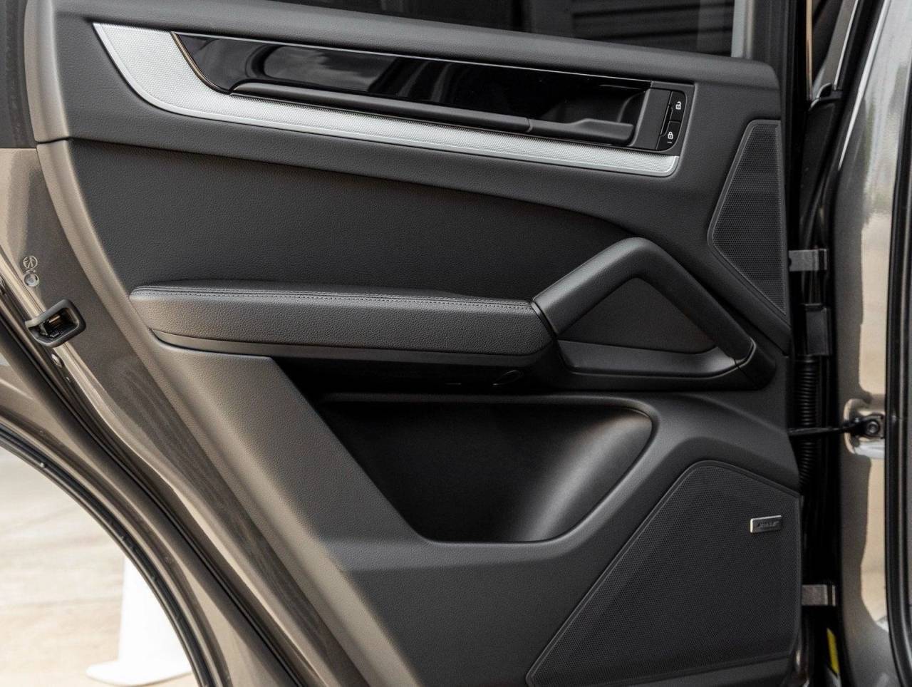 2025 Porsche Cayenne E-Hybrid