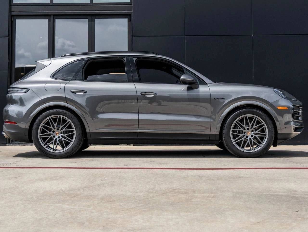 2025 Porsche Cayenne E-Hybrid