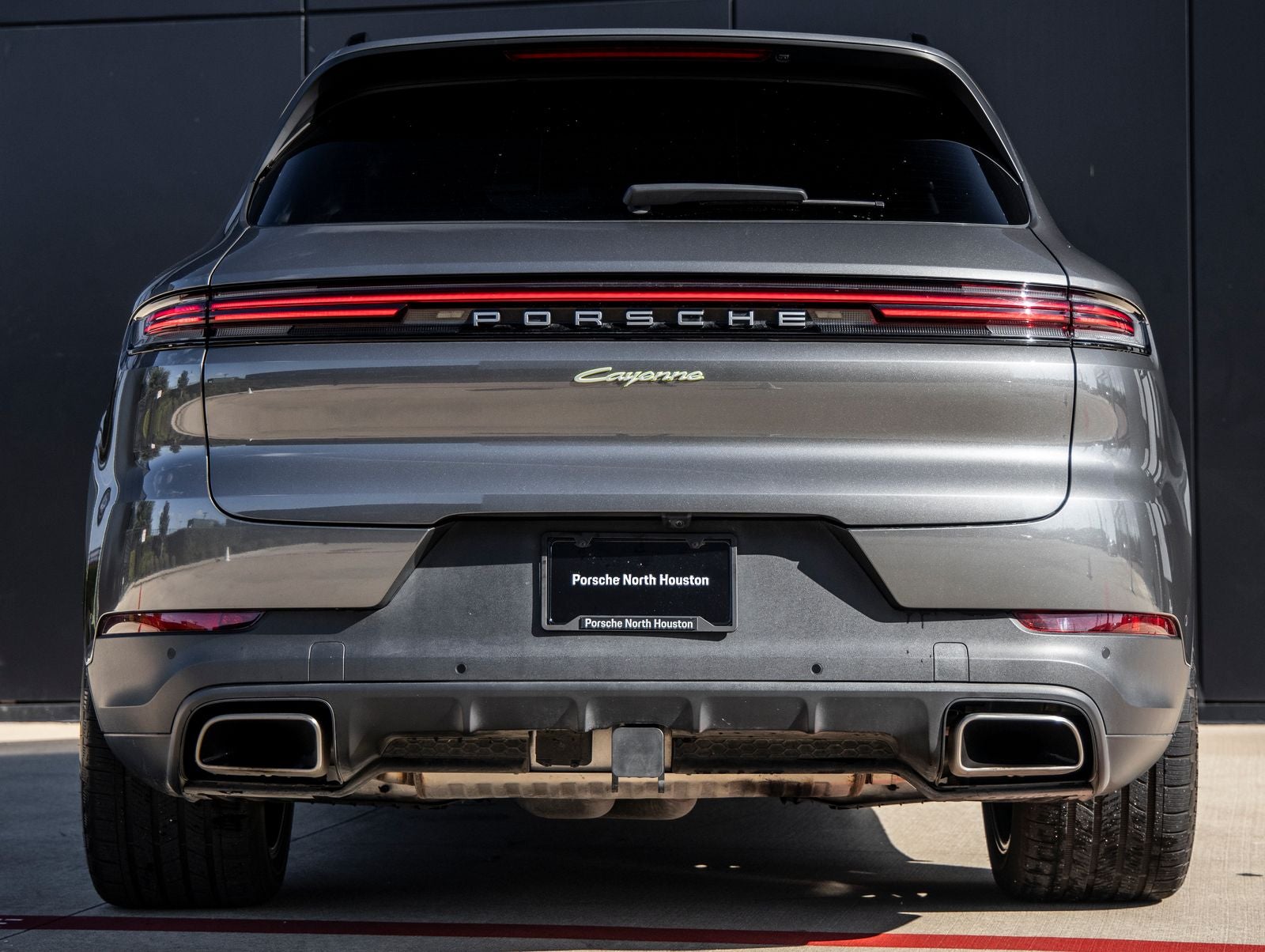 2024 Porsche Cayenne E-Hybrid Base
