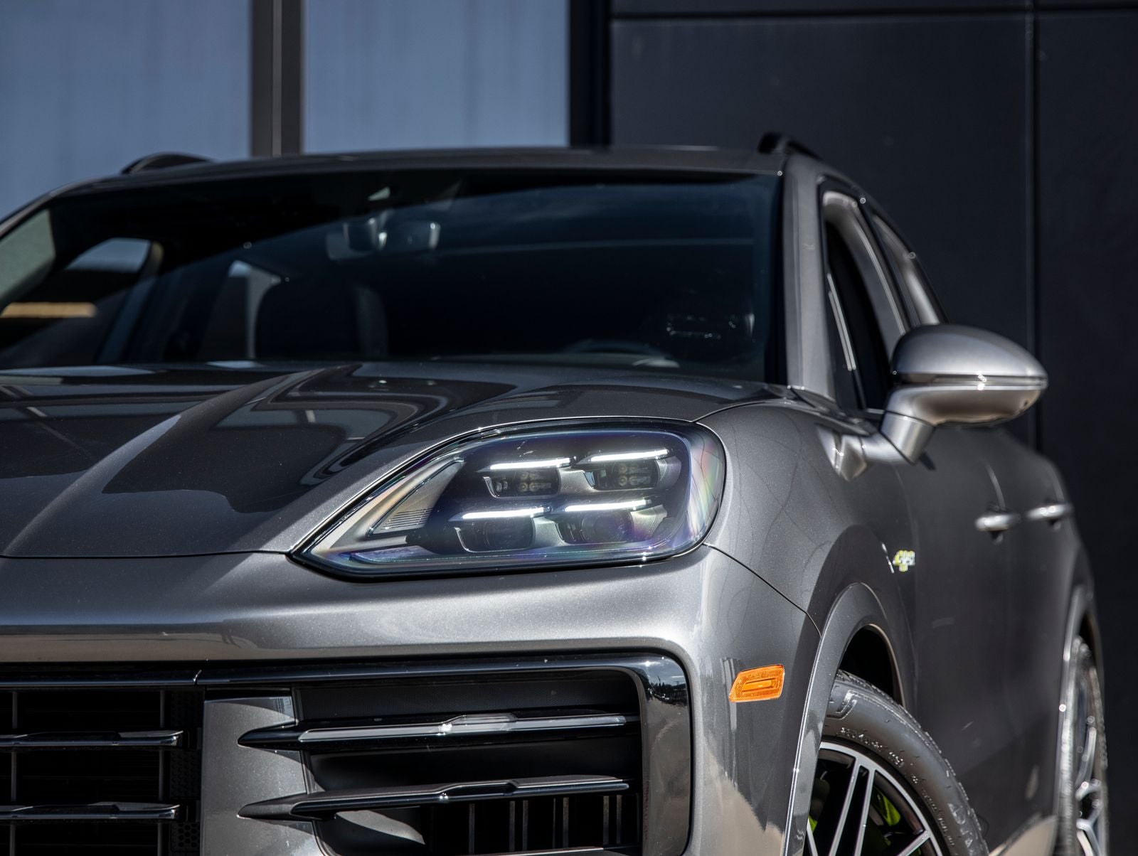 2024 Porsche Cayenne E-Hybrid Base