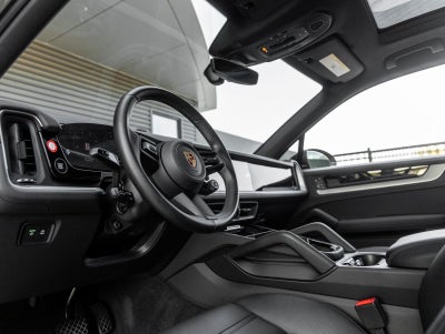 2024 Porsche Cayenne E-Hybrid Base