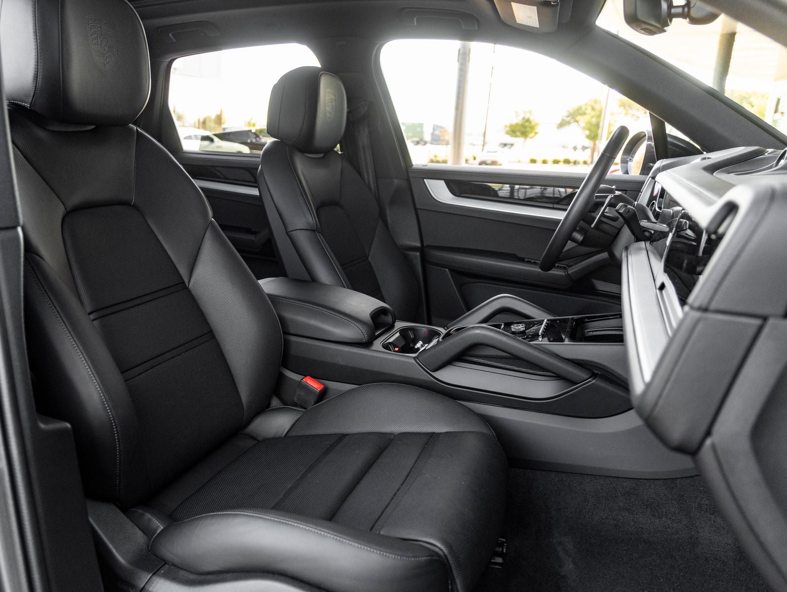 2024 Porsche Cayenne E-Hybrid Base