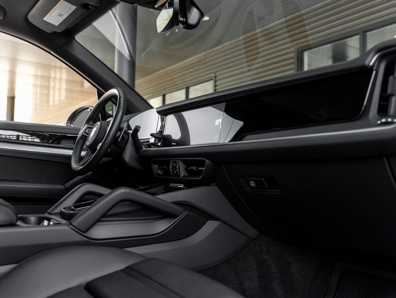 2024 Porsche Cayenne E-Hybrid Base