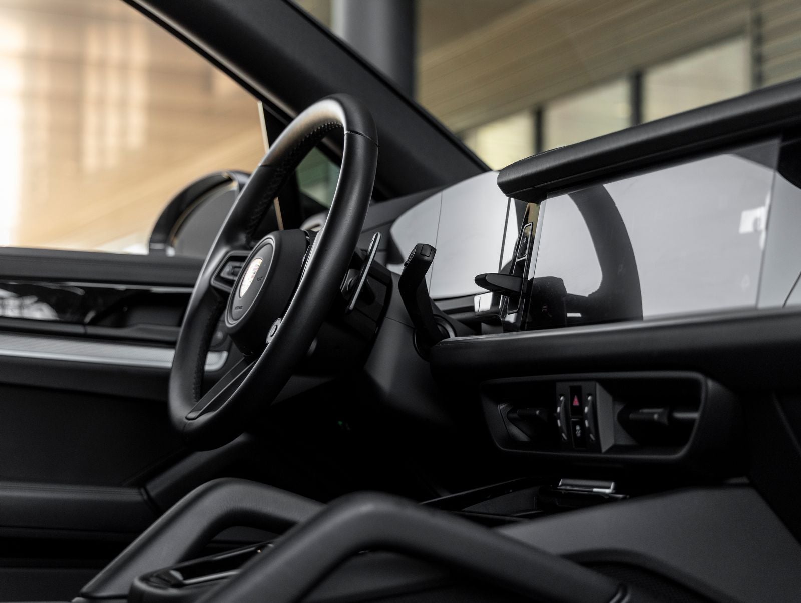 2024 Porsche Cayenne E-Hybrid Base