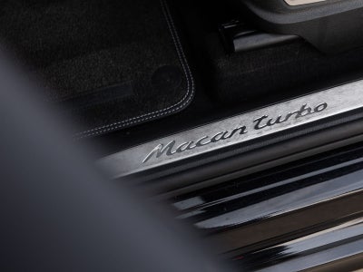 2017 Porsche Macan Turbo w/ Performance Package