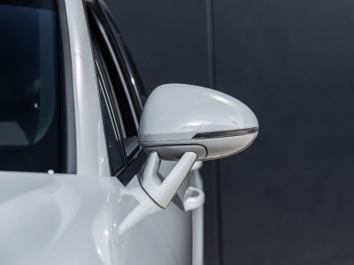 2026 Porsche Macan Macan GTS