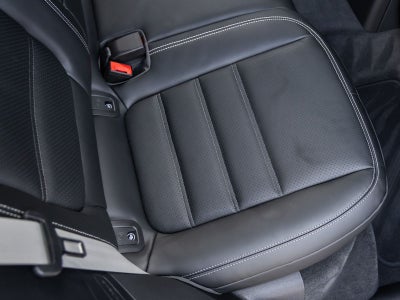 2026 Porsche Macan Macan GTS