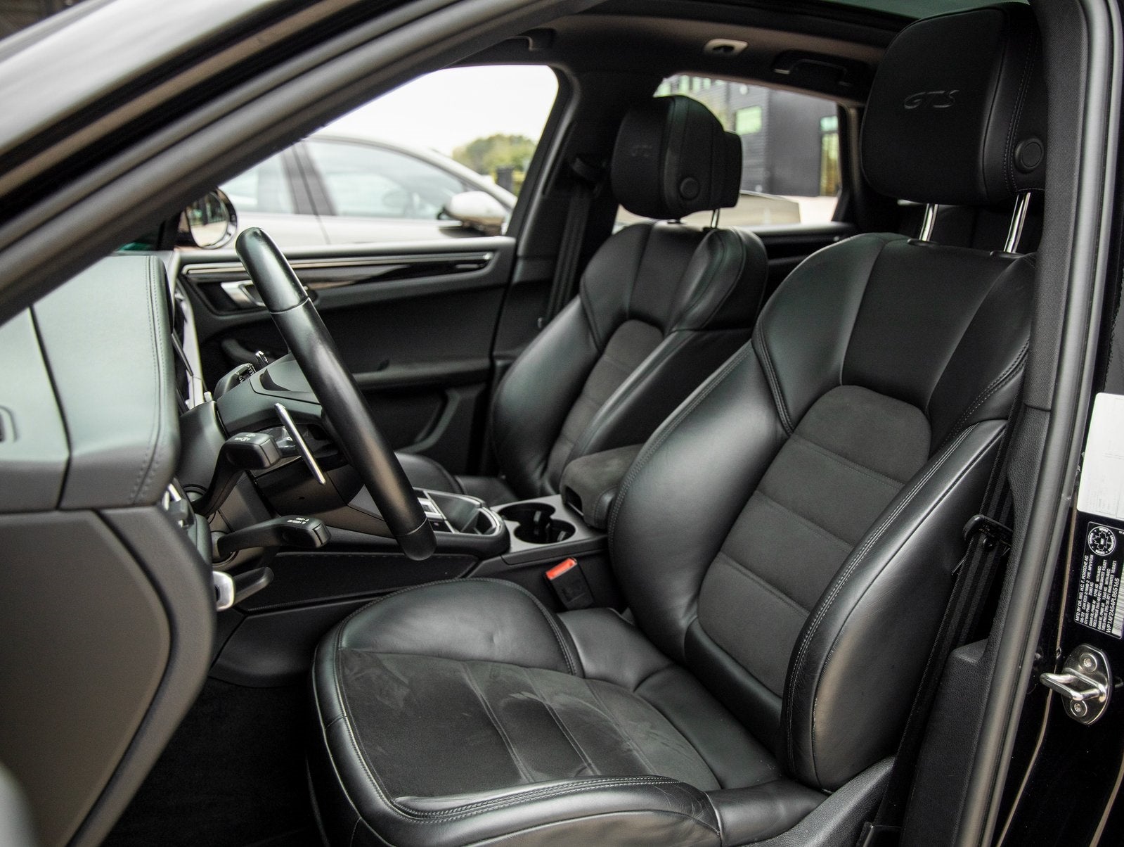 2023 Porsche Macan GTS