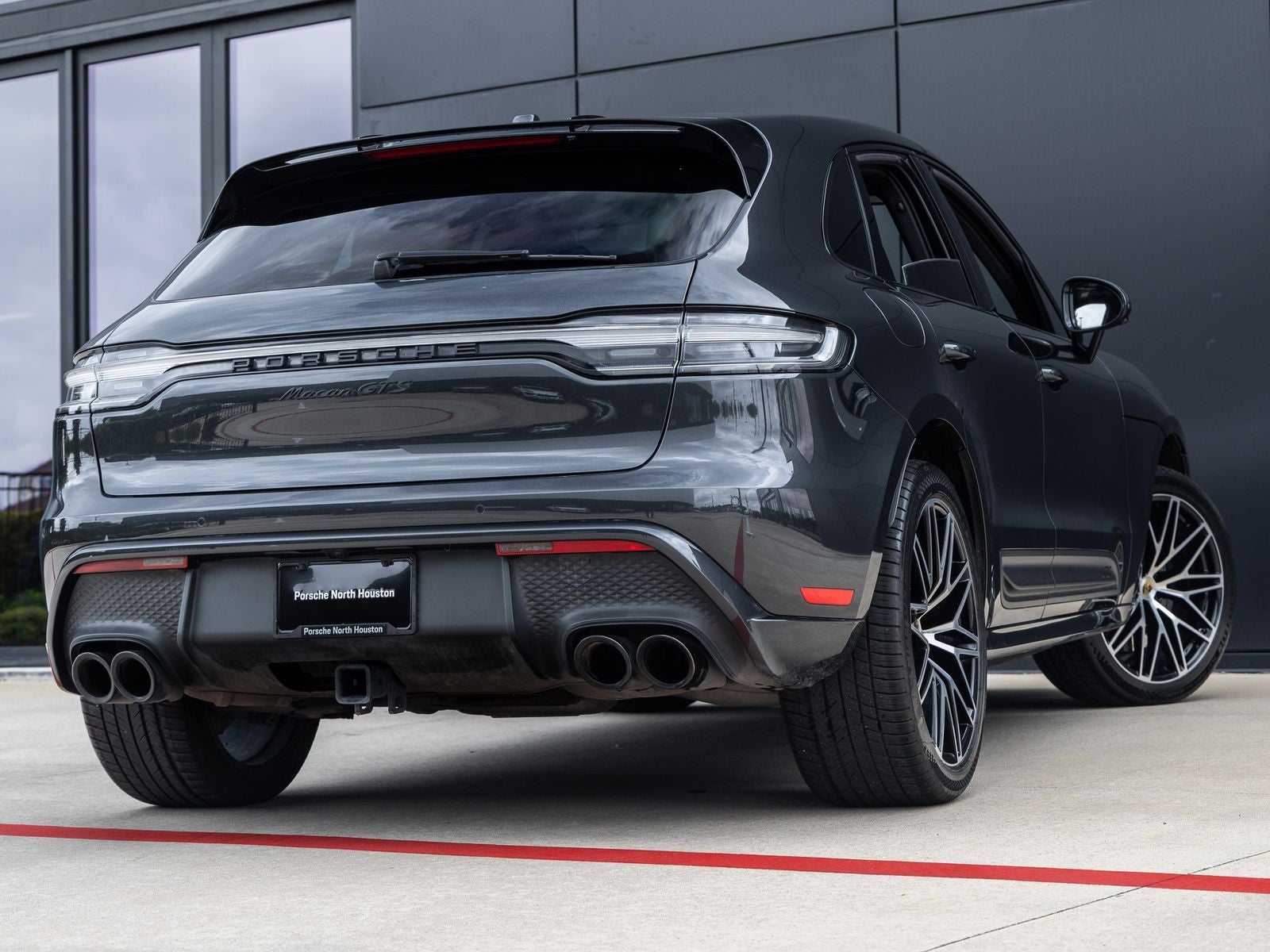 2024 Porsche Macan GTS