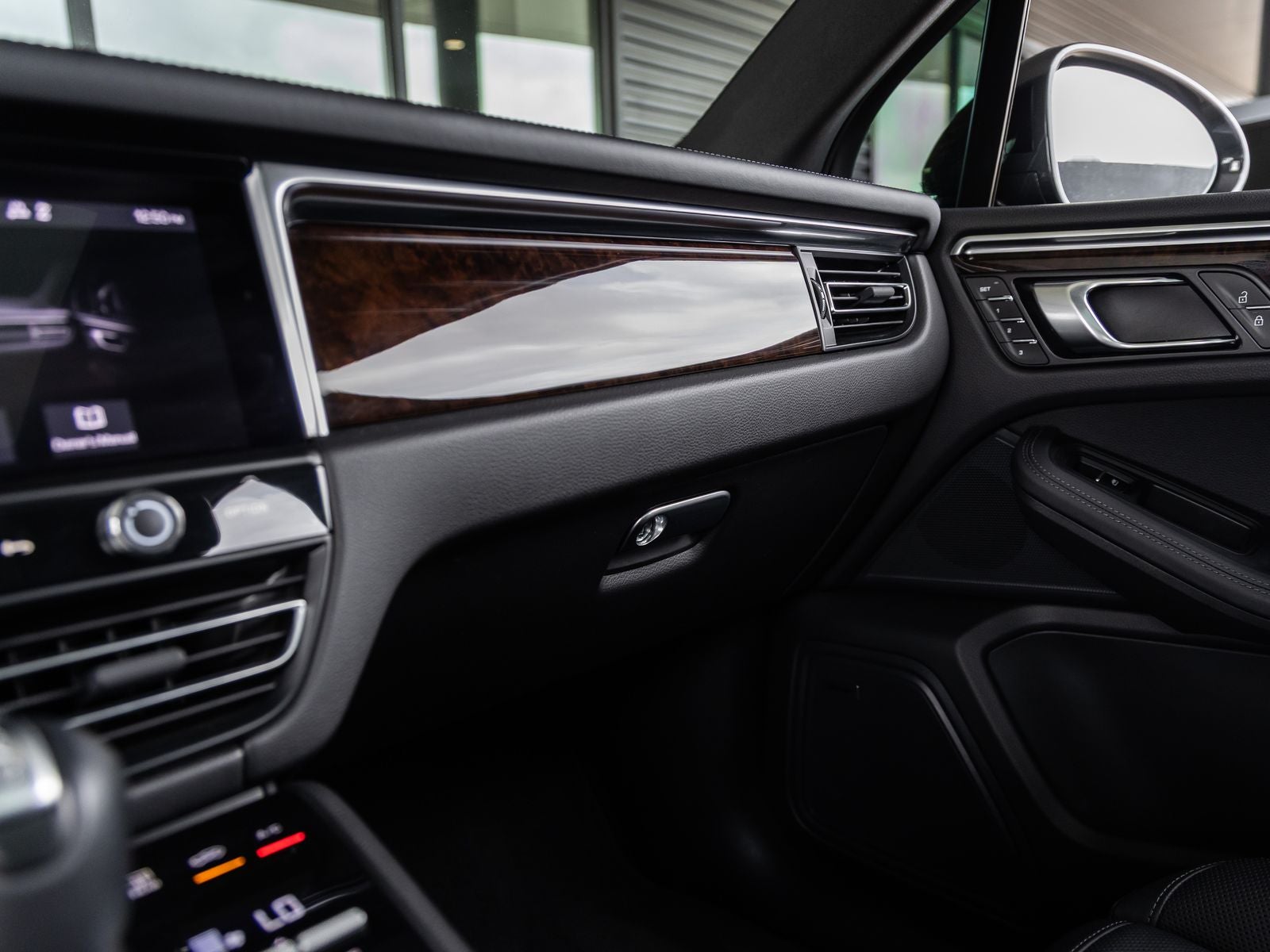 2024 Porsche Macan GTS
