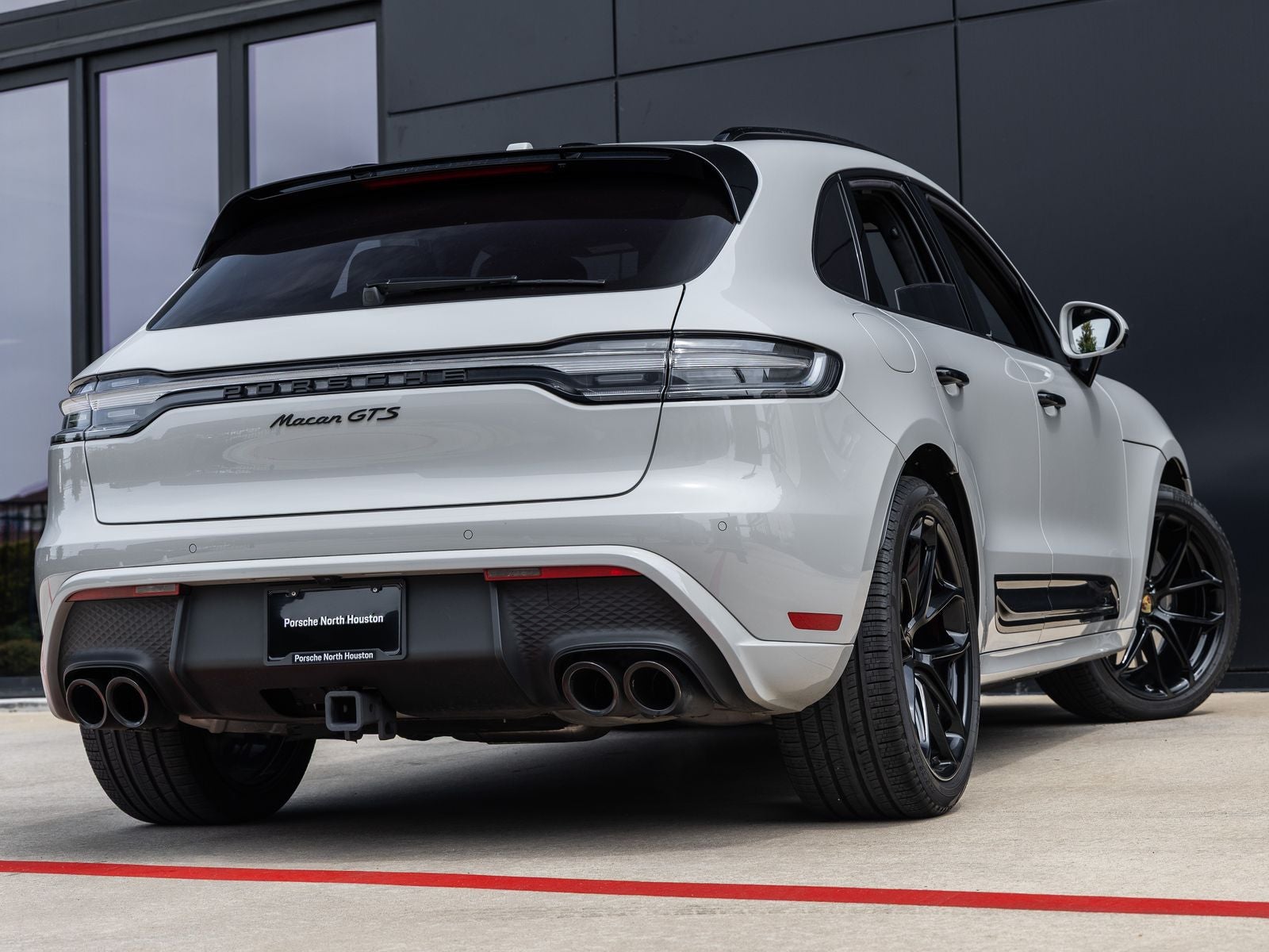 2024 Porsche Macan GTS