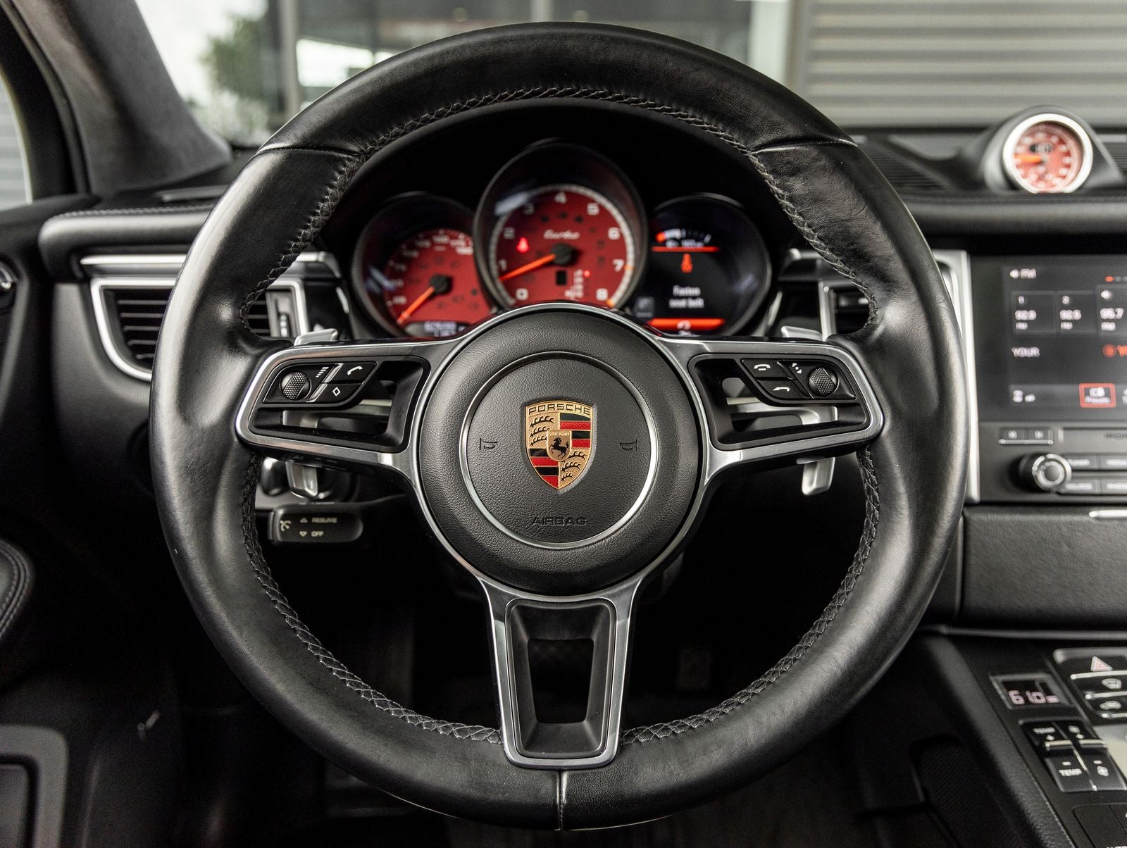 2017 Porsche Macan Turbo