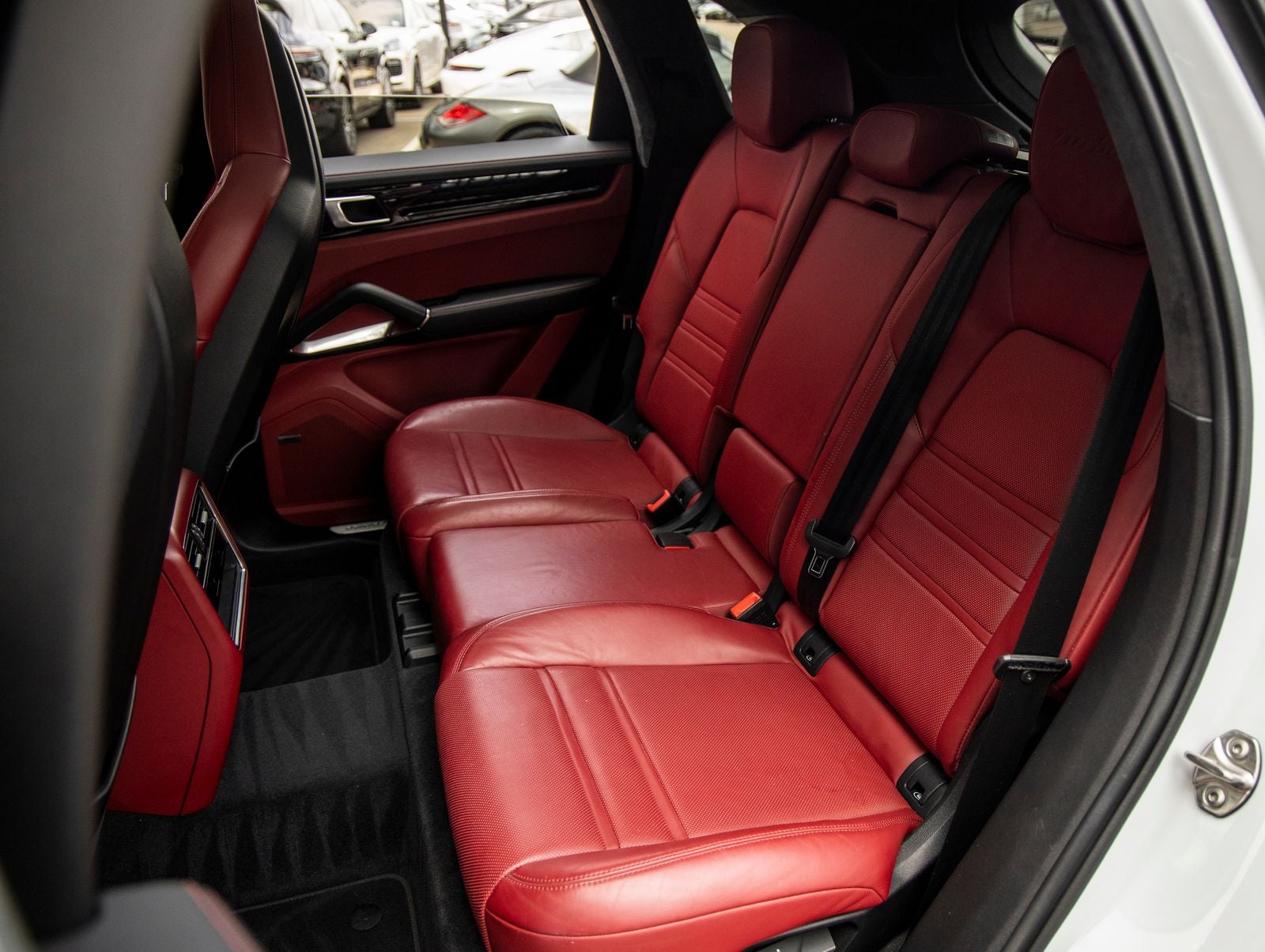 2023 Porsche Cayenne Turbo