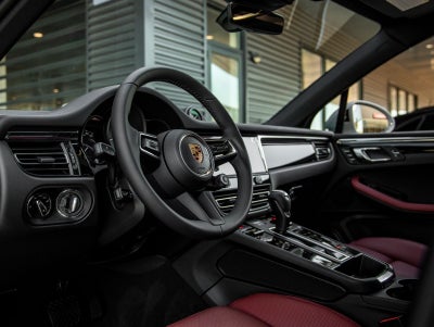 2026 Porsche Macan S