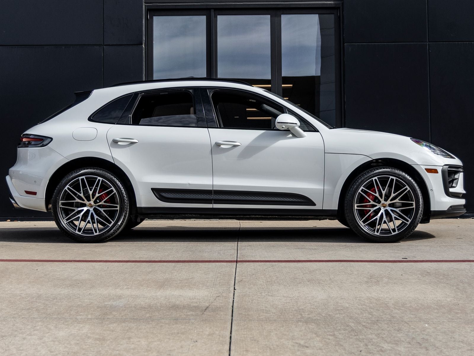 2023 Porsche Macan S