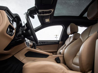 2023 Porsche Macan S