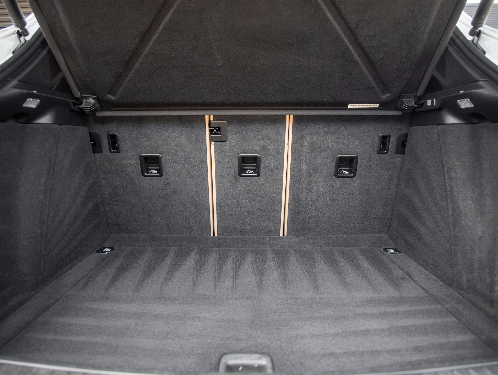 2023 Porsche Macan S