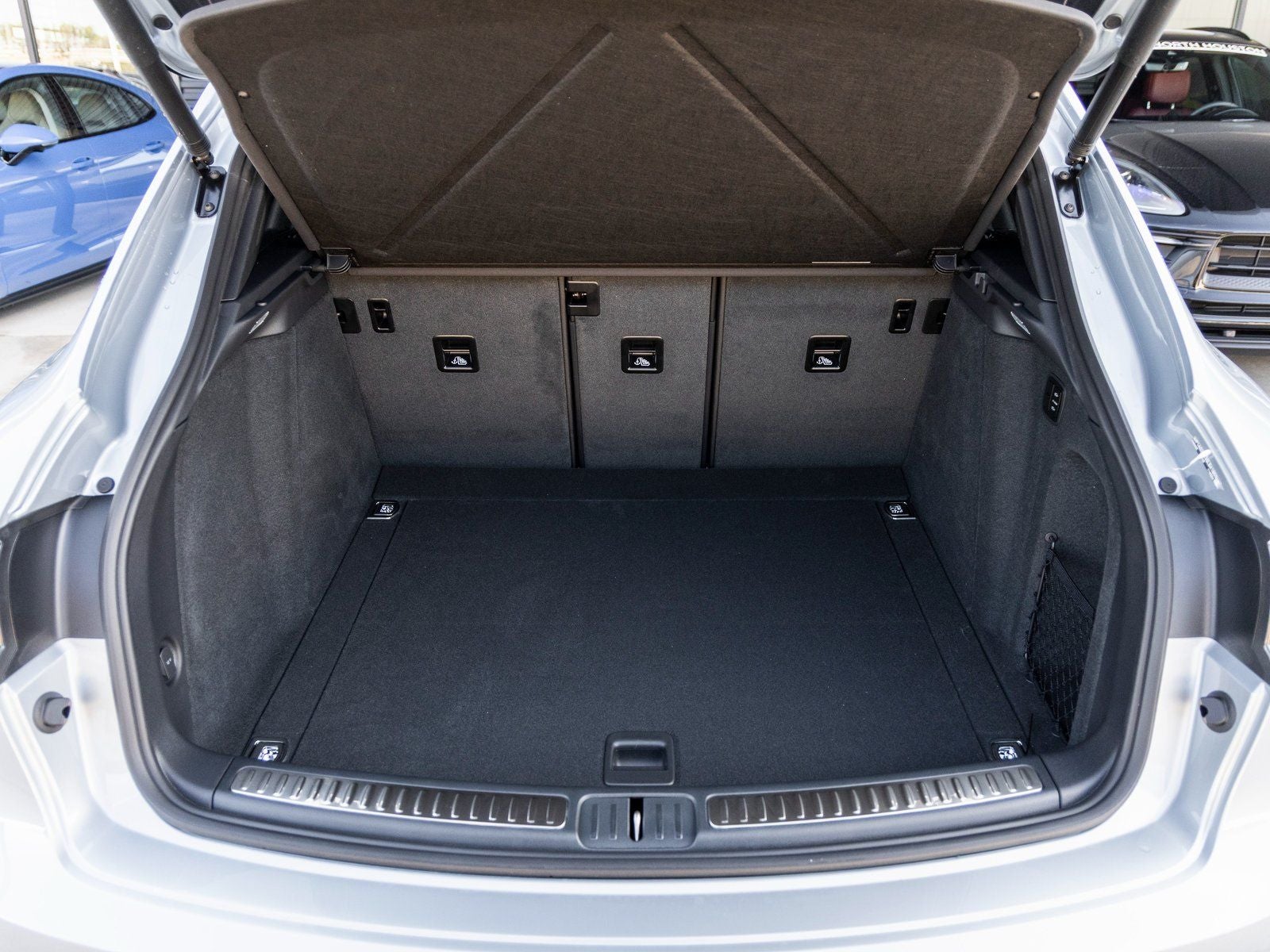 2025 Porsche Macan S