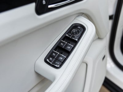 2026 Porsche Macan Macan S