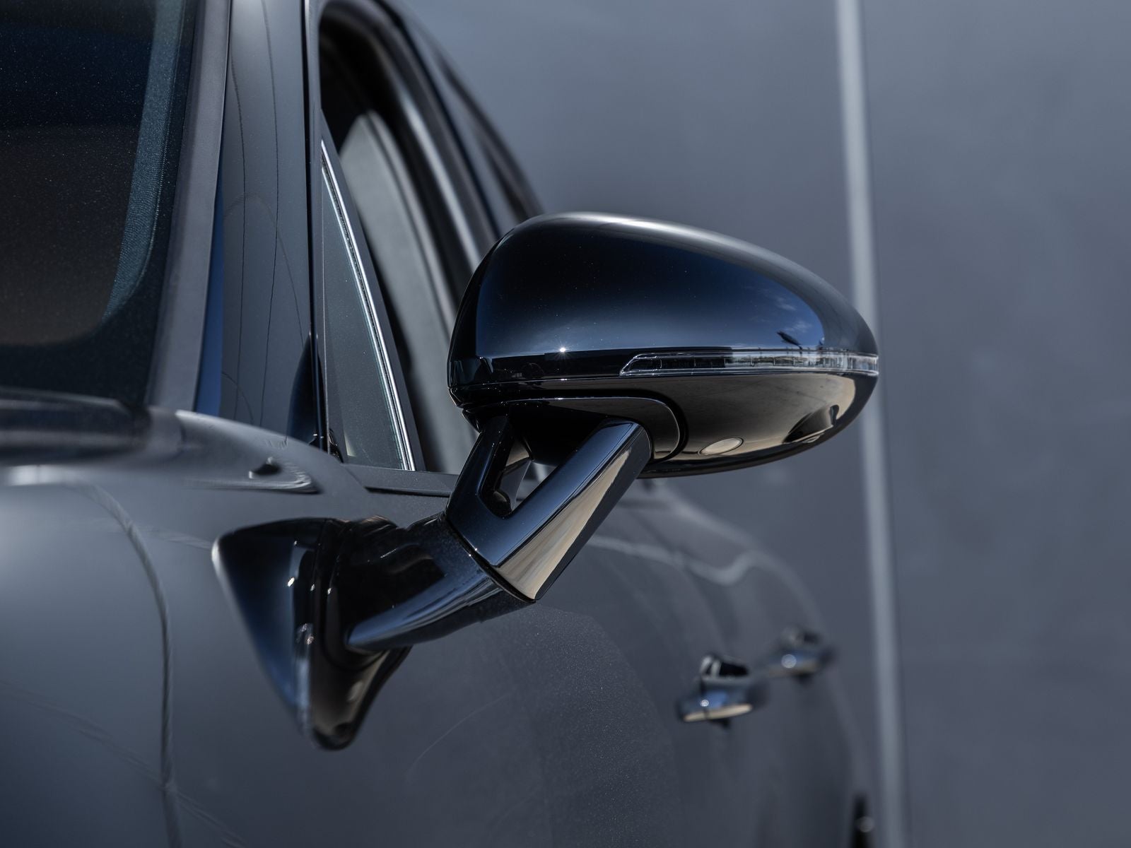 2026 Porsche Macan Macan S