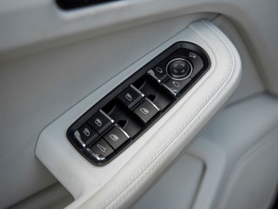 2023 Porsche Macan Macan S (MY23)