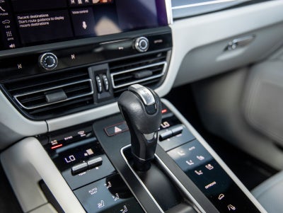 2023 Porsche Macan Macan S (MY23)