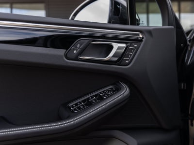 2026 Porsche Macan Macan S