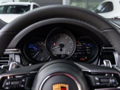 2026 Porsche Macan Macan S