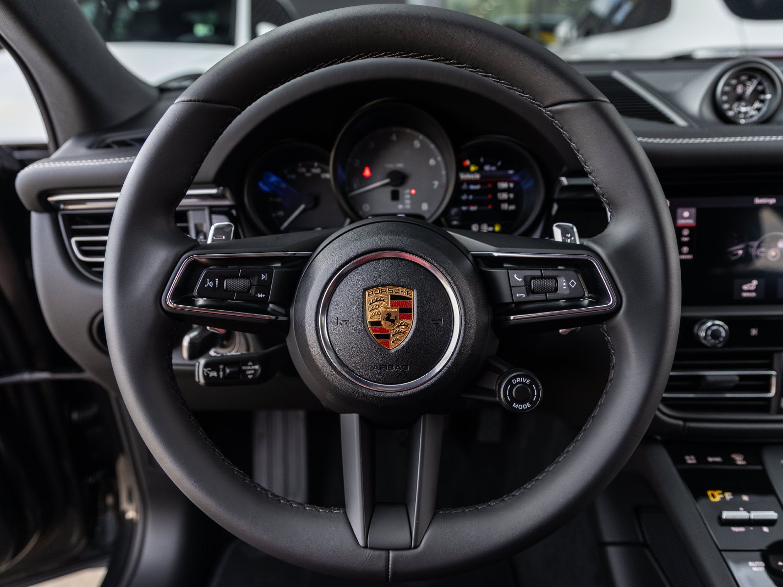 2026 Porsche Macan Macan S