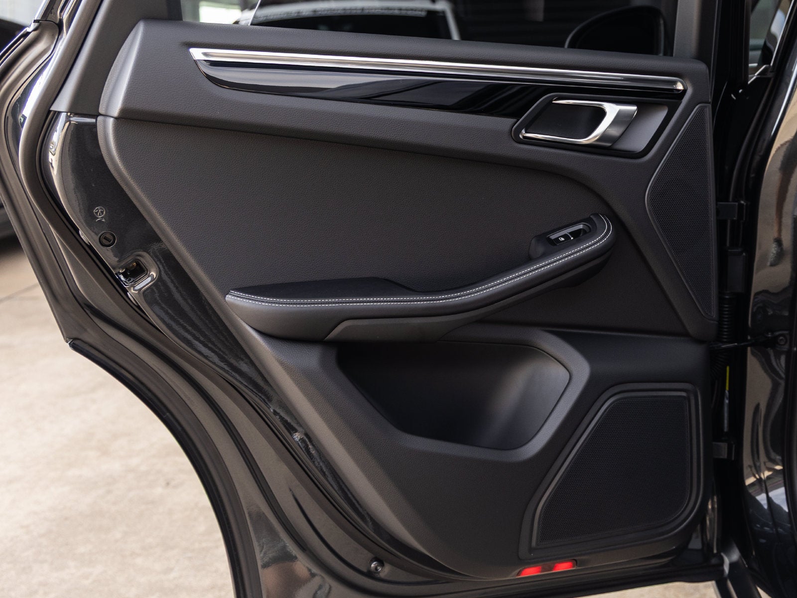 2026 Porsche Macan Macan S